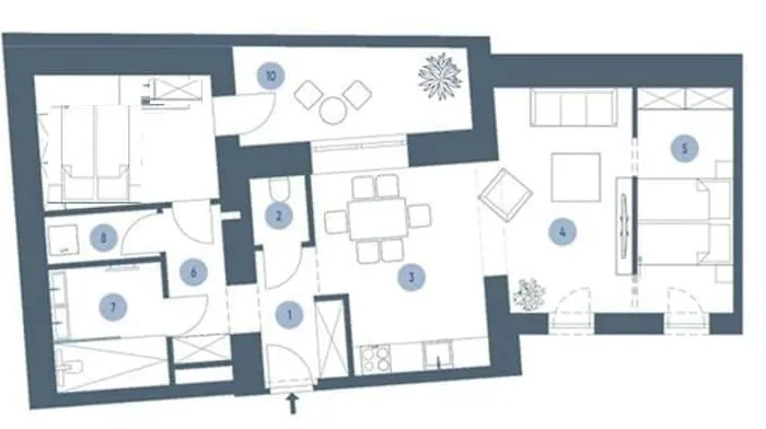 Chic Courtyard In Prime Location